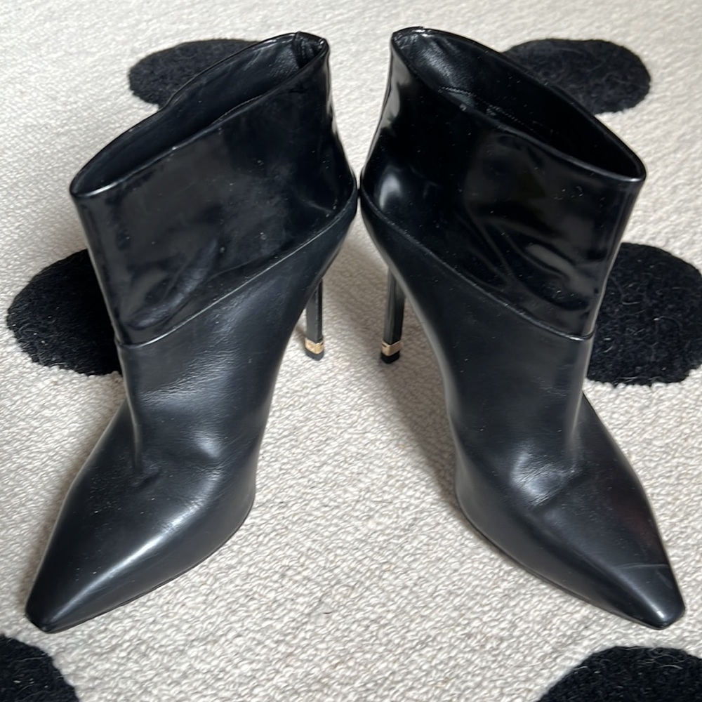 Nicholas Kirkwood Black Stiletto Ankle Booties